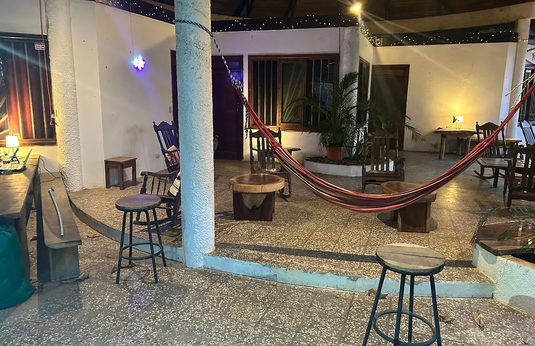 Pura Vida Hostel-1